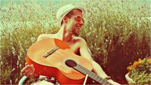 Weinhandlung Hoh: Niko Vueltas - Worldmusic, Latin Grooves & Chansons aus Paris